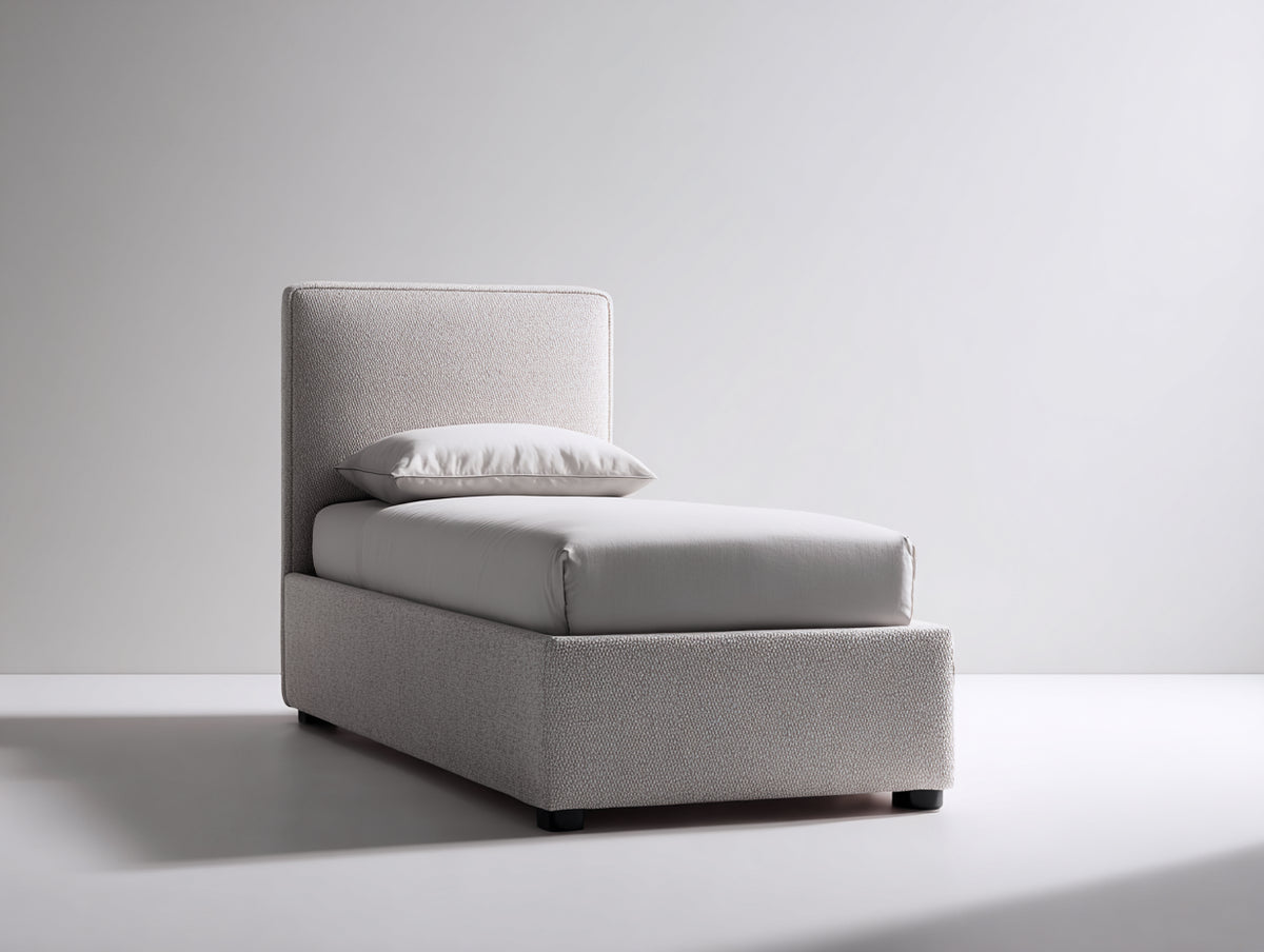 Einzelbett Stoff 210x105x105 cm - Hellgrau - Gepolstertes Bett mit schlichtem hohem Kopfteil