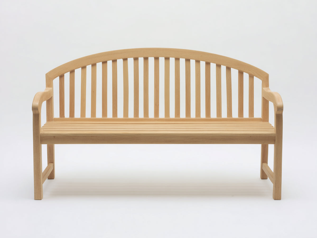 Gartenbank aus Holz 150 x 60 x 90 cm - Naturholz - Mit Armlehnen und Lattenstruktur
